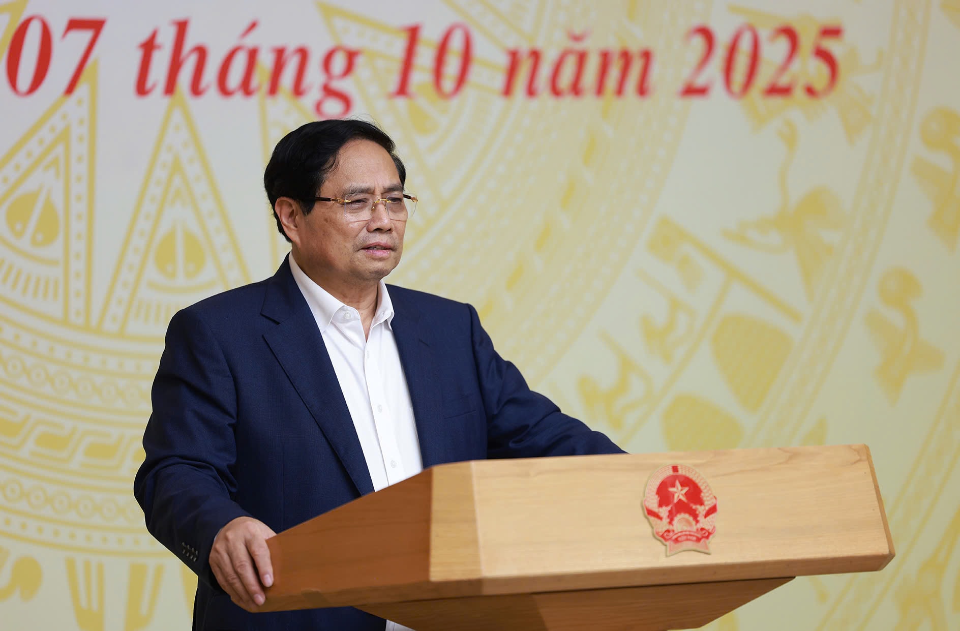 Thủ tướng: Xử lý dứt điểm 4 vấn đề tồn tại, bất cập để chấm dứt vi phạm IUU- Ảnh 2.