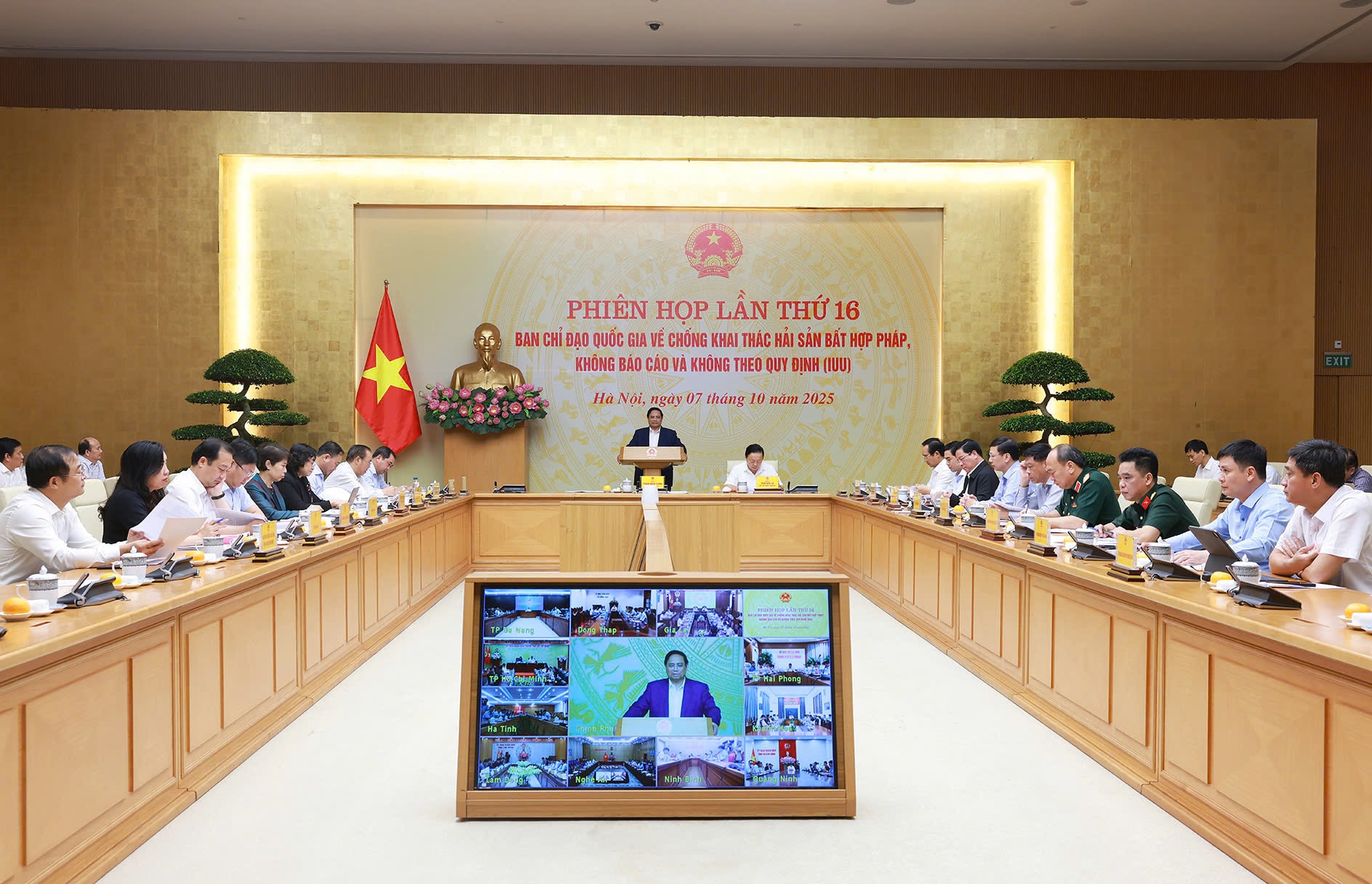 Thủ tướng: Xử lý dứt điểm 4 vấn đề tồn tại, bất cập để chấm dứt vi phạm IUU- Ảnh 1.