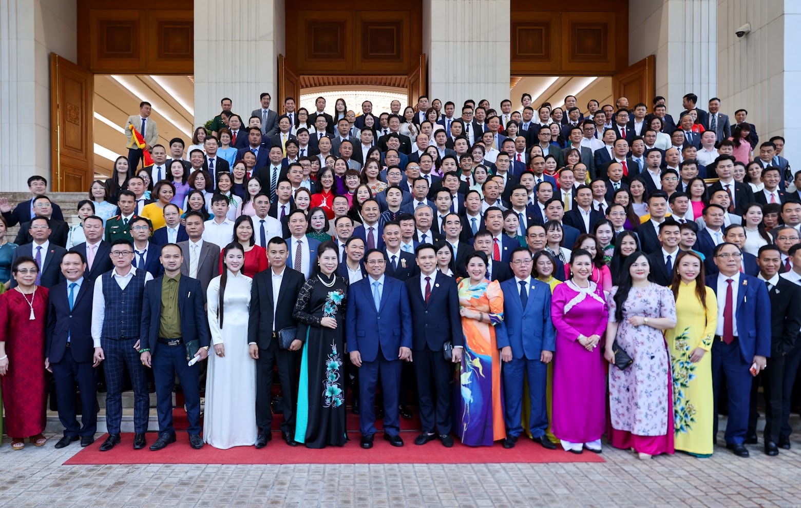 Thủ tướng đề nghị doanh nghiệp, doanh nhân Việt Nam phát huy '3 tiên phong'- Ảnh 10. Thủ tướng đề nghị doanh nghiệp, doanh nhân Việt Nam phát huy '3 tiên phong'- Ảnh 10.