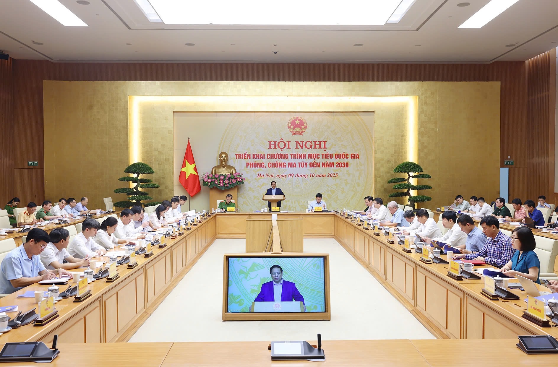 Thủ tướng: Tuyên chiến không khoan nhượng và tạo phong trào, xu thế của toàn dân để đẩy lùi tội phạm ma túy- Ảnh 9.