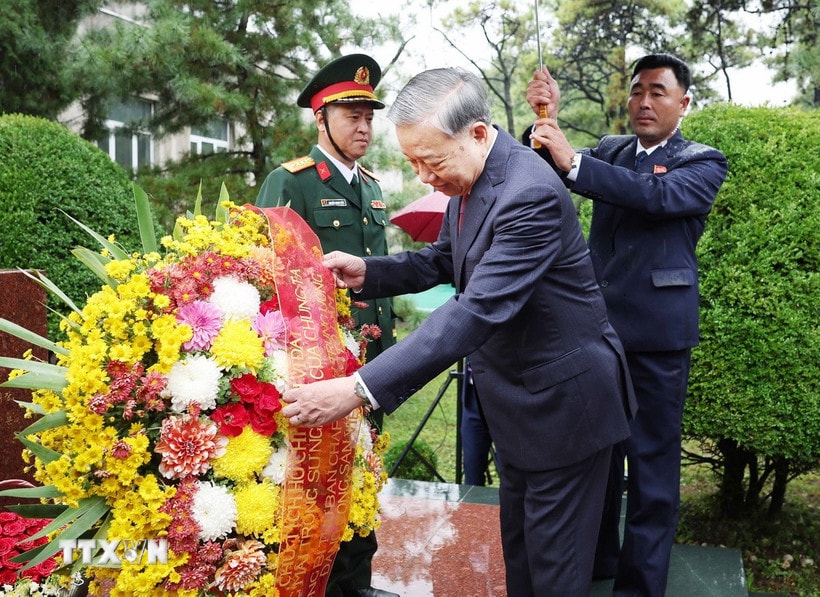 tong-bi-thu-to-lam-tuong-dai-chu-tich-ho-chi-minh-tai-binh-nhuong-2.jpg
