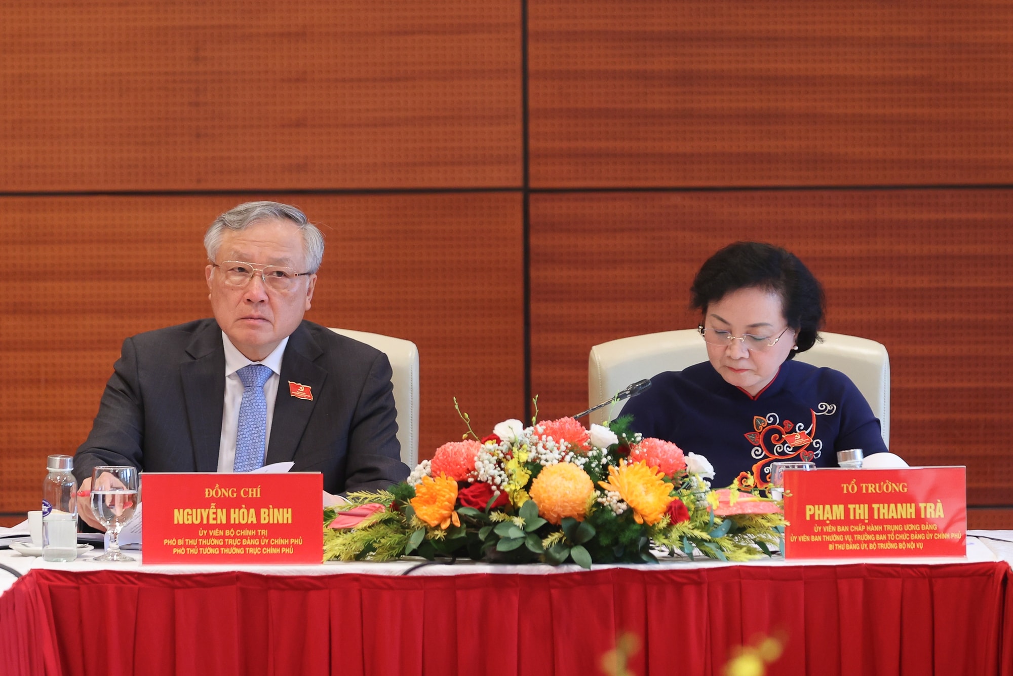 Đại hội Đảng bộ Chính phủ lần thứ I thảo luận tại tổ về các dự thảo văn kiện- Ảnh 3. Đại hội Đảng bộ Chính phủ lần thứ I thảo luận tại tổ về các dự thảo văn kiện- Ảnh 3.