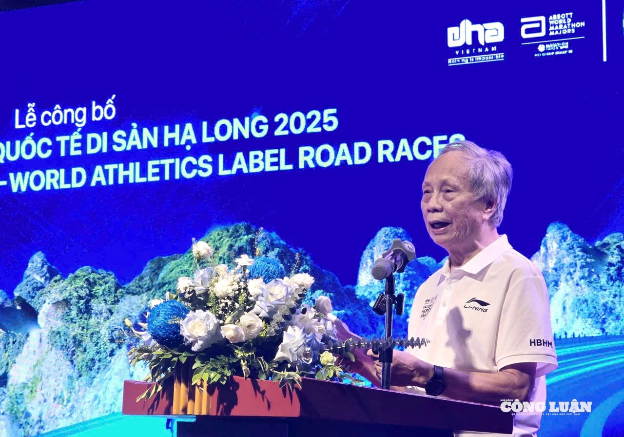anh-01-giai-marathon-ha-long-nhan-chay-bo.jpg