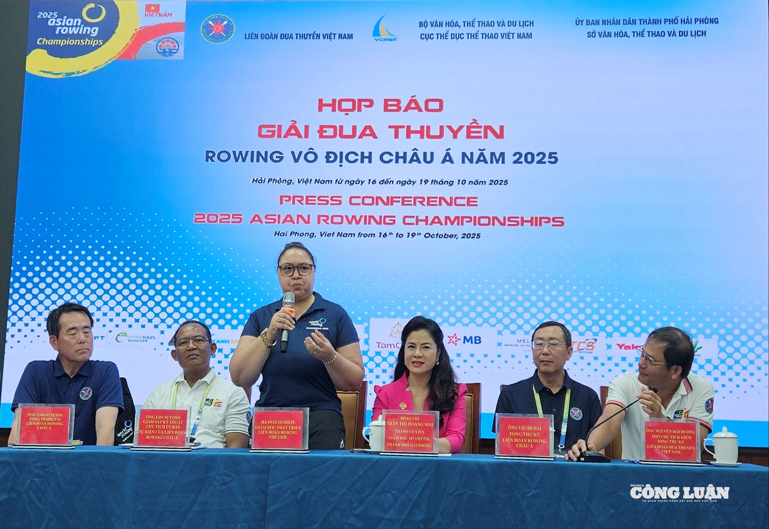 Bà Inas Hussein – Giám đốc Phát triển Liên đoàn đua thuyền Rowing Thế giới phát biểu t