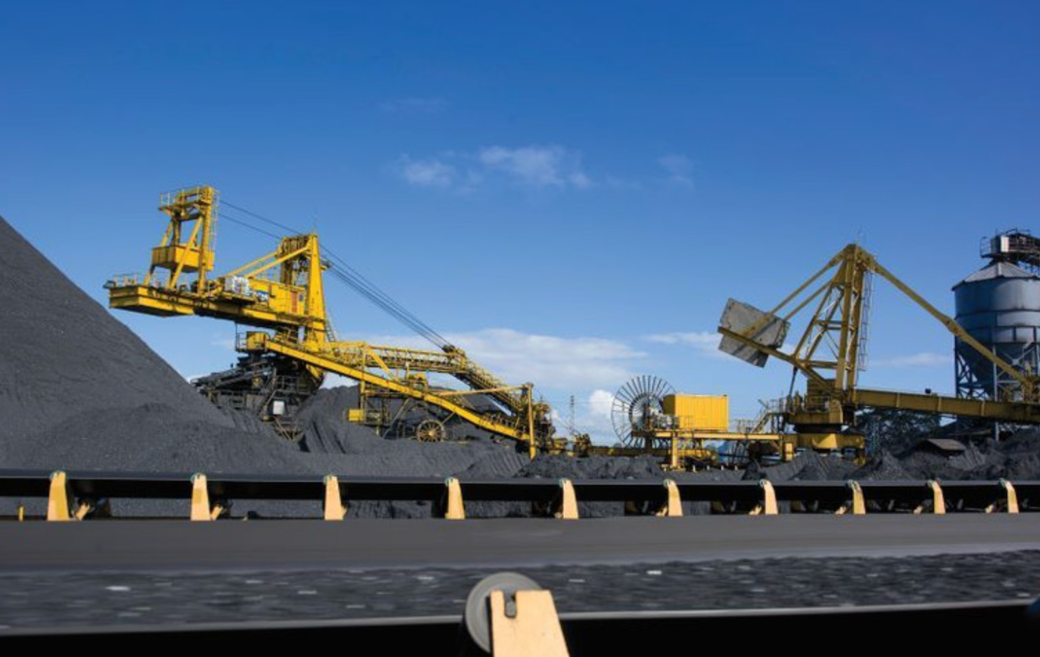 Ảnh màn hình 2025-10-14 lúc 23.15.05