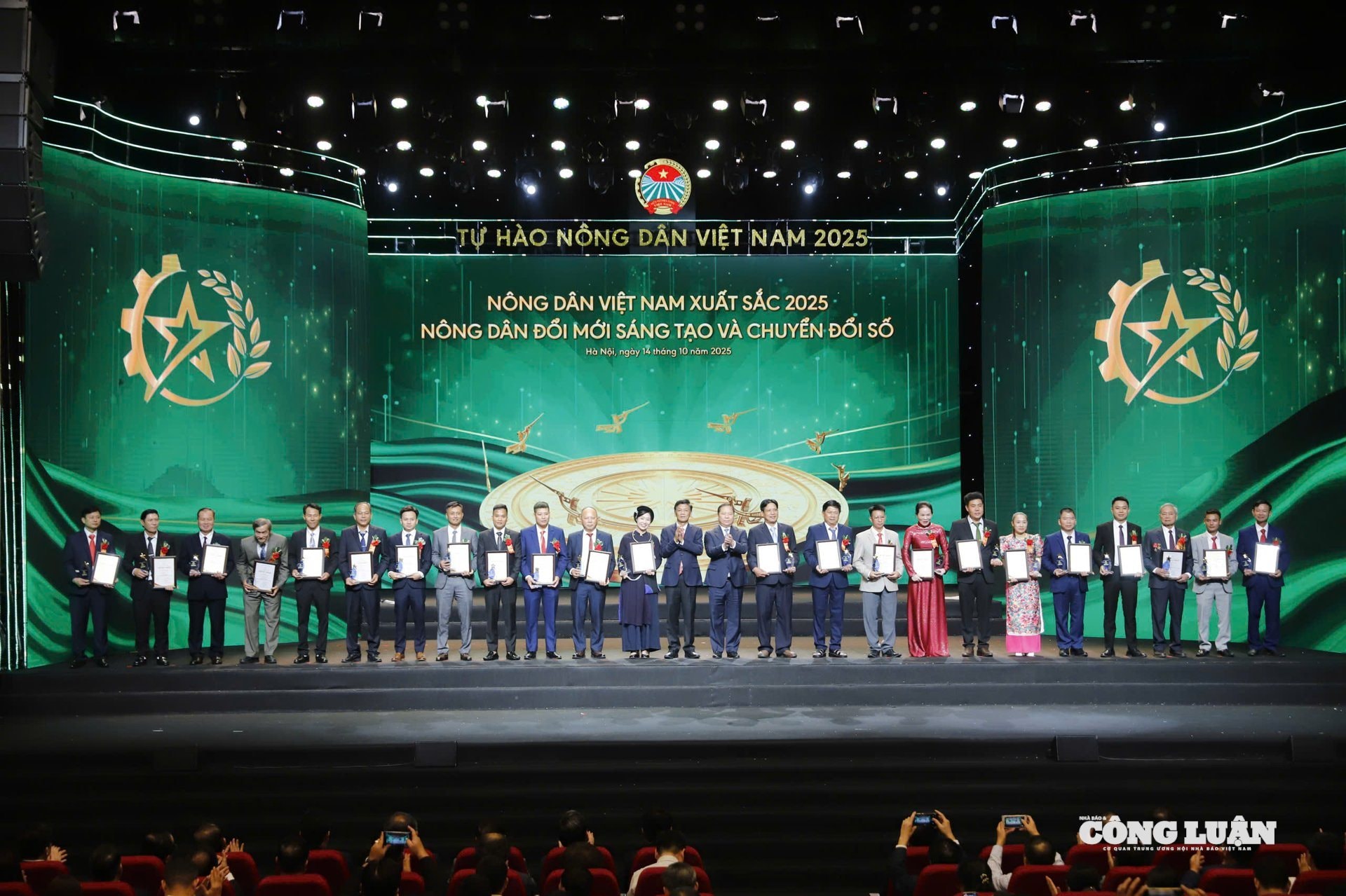 Hình ảnh: Tôn vinh 63 Nông dân Việt Nam xuất sắc và 32 Nhà khoa học của nhà nông năm 2025 số 6