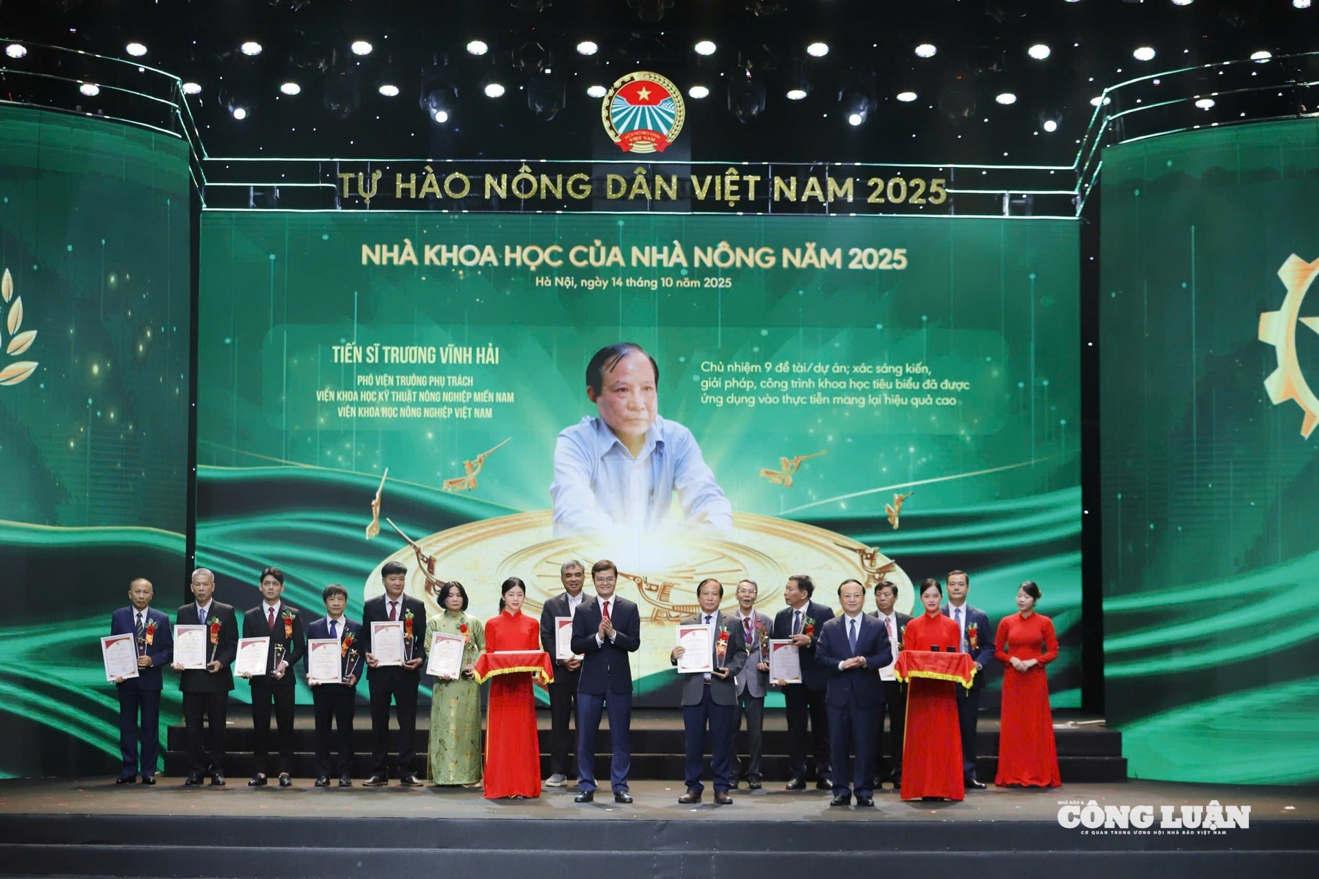 Hình ảnh: Tôn vinh 63 Nông dân Việt Nam xuất sắc và 32 Nhà khoa học của nhà nông năm 2025 số 5