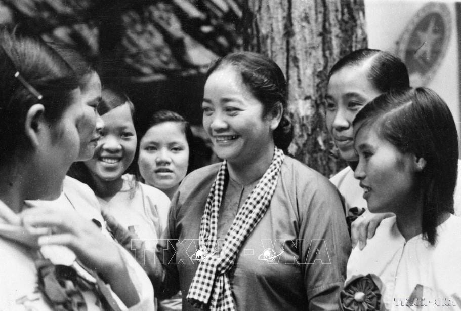 Cô Ba Định - Chuyện về người phụ nữ Việt Nam huyền thoại - ảnh 2 Hình ảnh: Cô Ba Định - Chuyện về người phụ nữ Việt Nam huyền thoại số 2