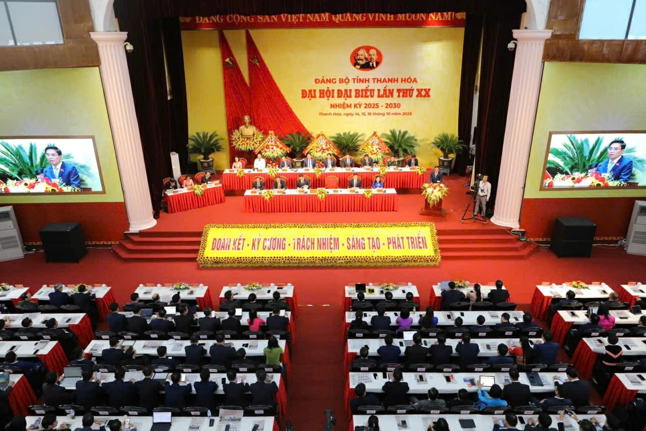 Toàn cảnh phiên bế mạc