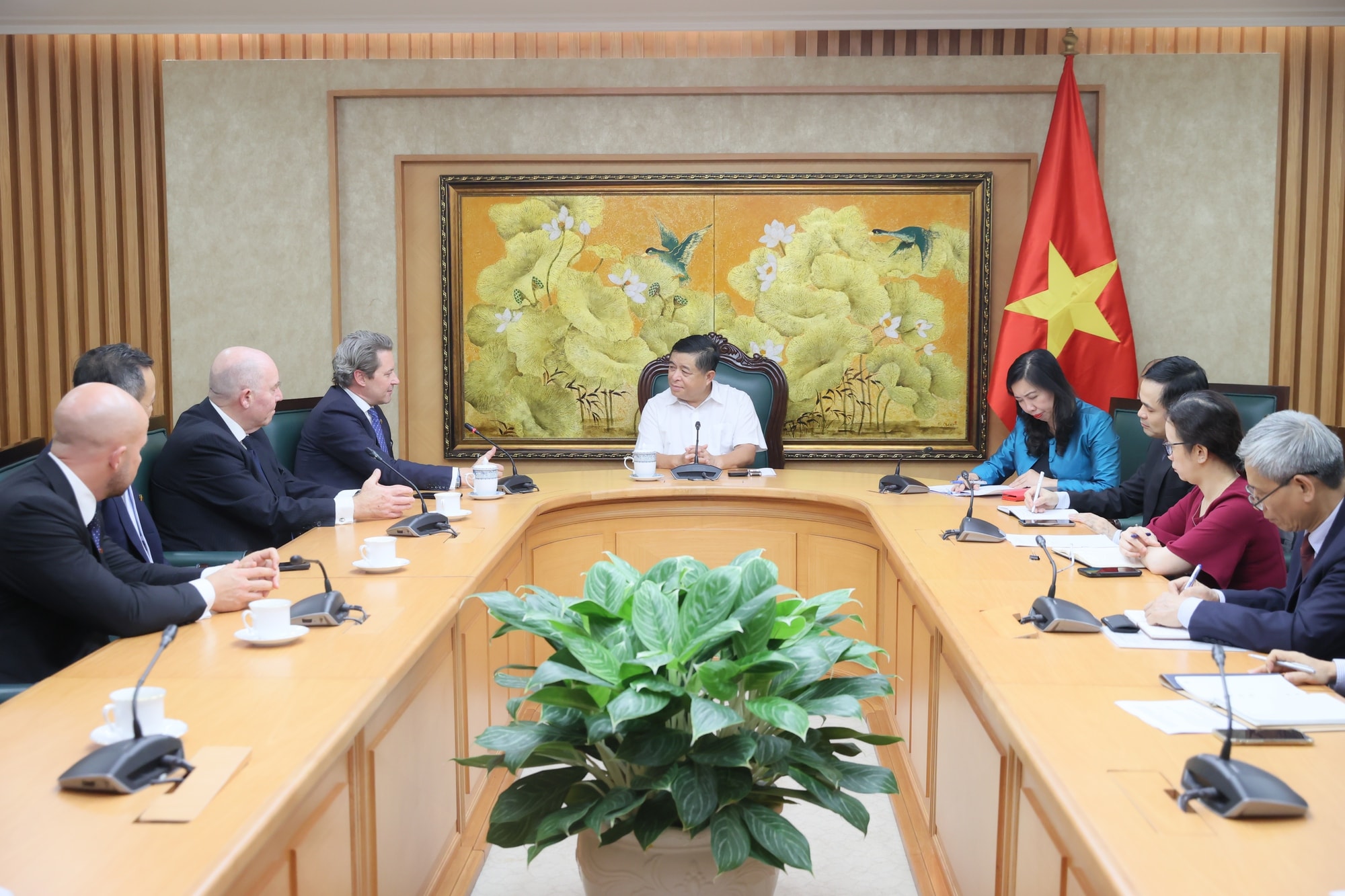 Phó Thủ tướng Nguyễn Chí Dũng tiếp Hội Hữu nghị Đức - Việt- Ảnh 1.