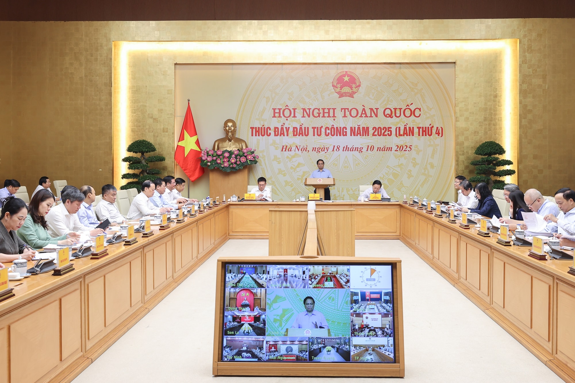 Thủ tướng chủ trì Hội nghị toàn quốc lần 4 thúc đẩy giải ngân đầu tư công- Ảnh 1. Thủ tướng chủ trì Hội nghị toàn quốc lần 4 thúc đẩy giải ngân đầu tư công- Ảnh 1.