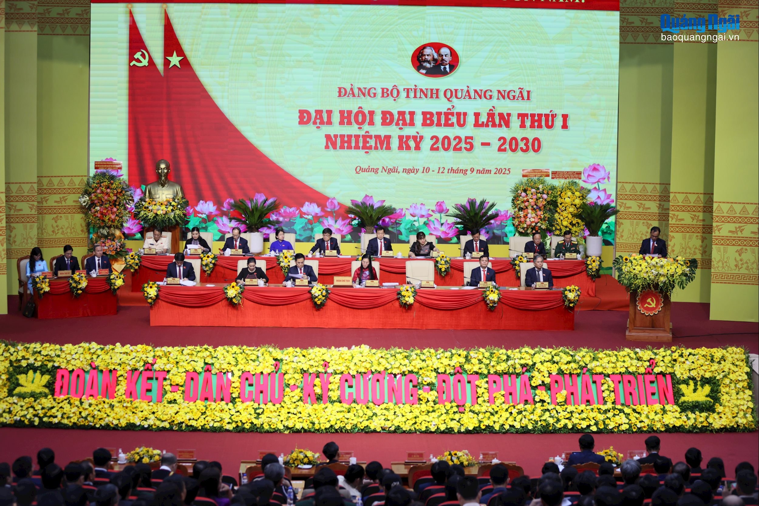 Báo và Phát thanh, Truyền hình Quảng Ngãi: Tích hợp đa nền tảng cho một kỳ đại hội đặc biệt - ảnh 1 Hình ảnh: Báo và Phát thanh, Truyền hình Quảng Ngãi: Tích hợp đa nền tảng cho một kỳ đại hội đặc biệt số 1
