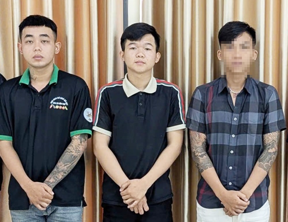 Từ trái qua phải - khánh - An - Anh Tuấn (1)