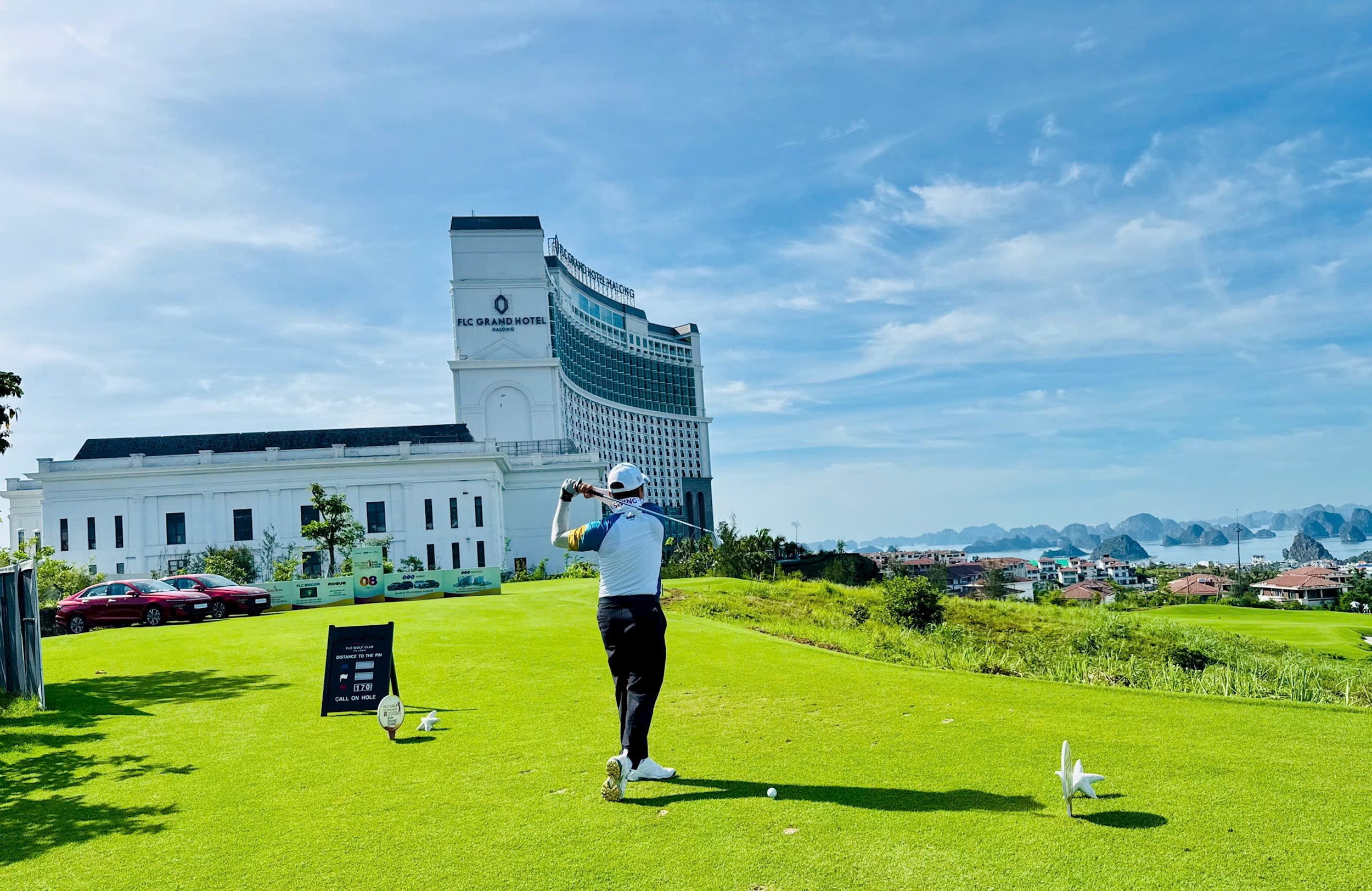 anh-2-giai-vo-dich-golf-ha-long-2025.jpg