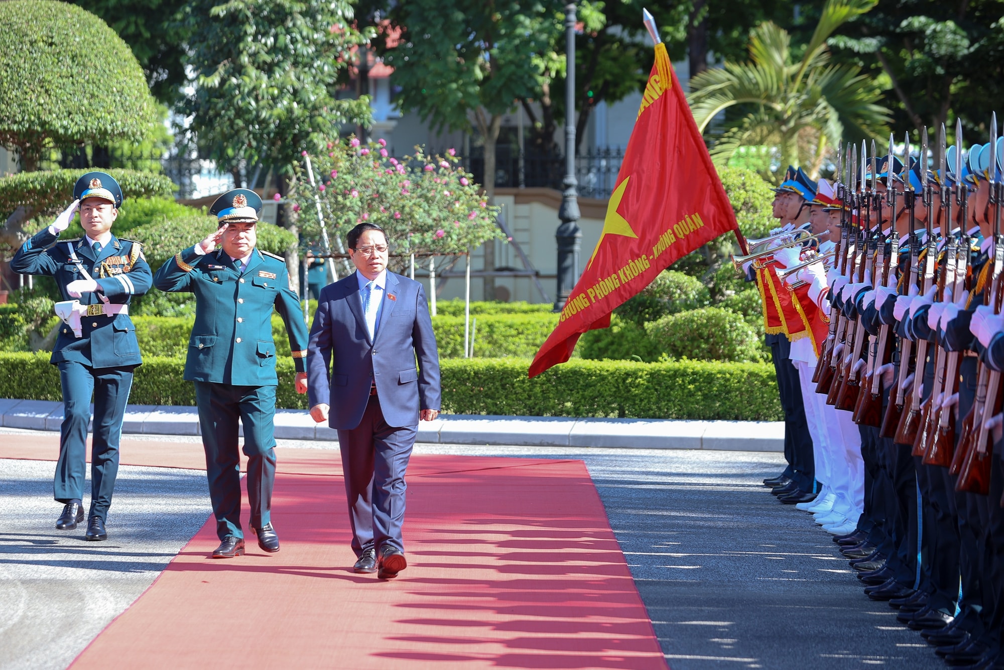 'Bầu trời Tổ quốc không bị xâm phạm' – mệnh lệnh danh dự của Quân chủng Phòng không - Không quân - ảnh 1 Hình ảnh: 'Bầu trời Tổ quốc không bị xâm phạm' – mệnh lệnh danh dự của Quân chủng Phòng không - Không quân số 1