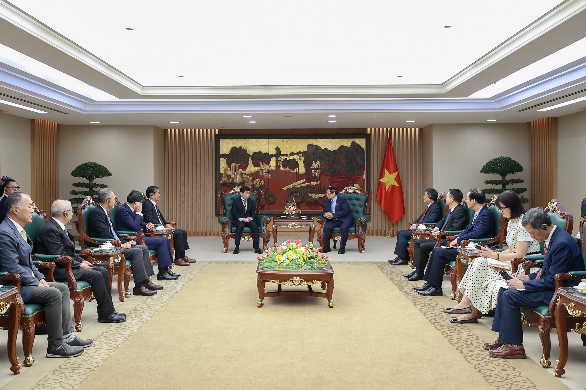 Thủ tướng Phạm Minh Chính tiếp Thống đốc tỉnh Gunma (Nhật Bản)- Ảnh 3. Thủ tướng Phạm Minh Chính tiếp Thống đốc tỉnh Gunma (Nhật Bản)- Ảnh 3.