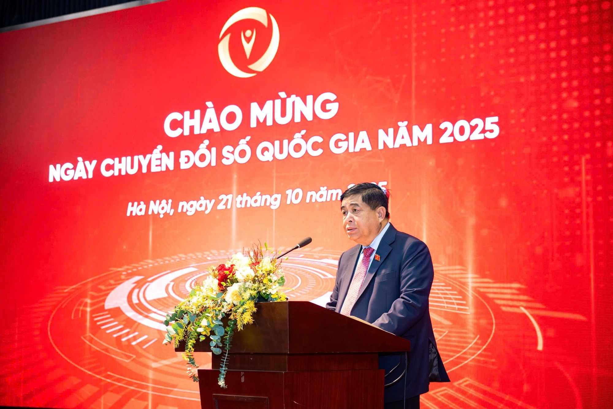 Phó Thủ tướng Nguyễn Chí Dũng: Chuyển đổi số - lựa chọn chiến lược, 'mệnh lệnh' phát triển của thời đại- Ảnh 1. Phó Thủ tướng Nguyễn Chí Dũng: Chuyển đổi số - lựa chọn chiến lược, 'mệnh lệnh' phát triển của thời đại- Ảnh 1.