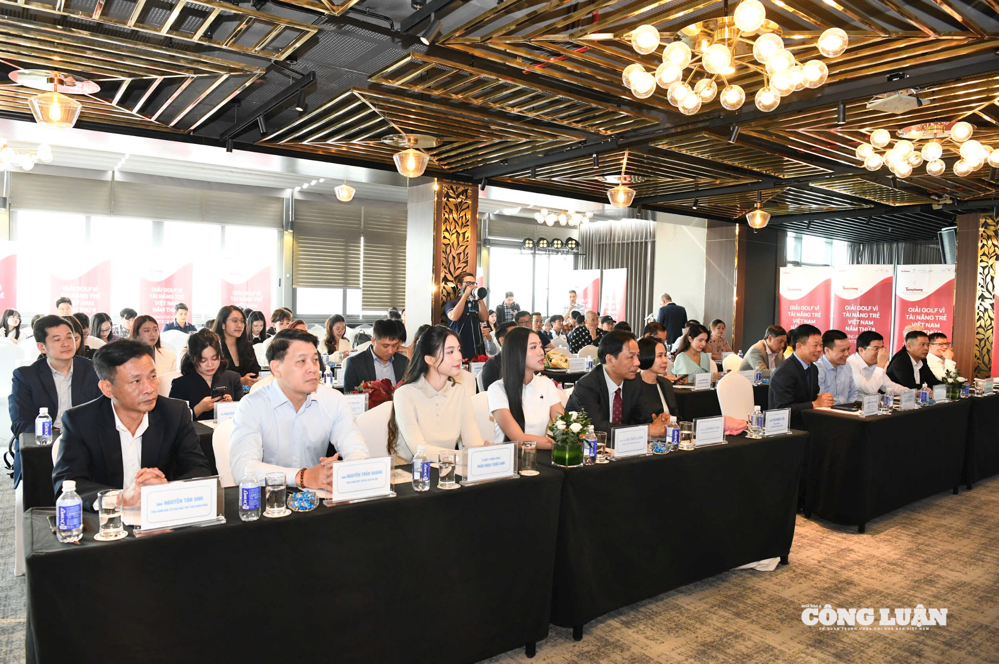 Ảnh màn hình 2025-10-22 lúc 13.26.51