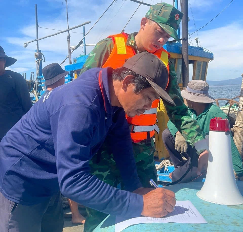 z7019679010875_294b46d587efe512812152bc436e4ccf (1)