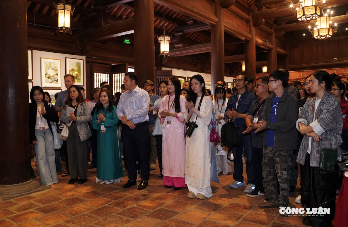 Ảnh màn hình 2025-10-25 lúc 20.15.32