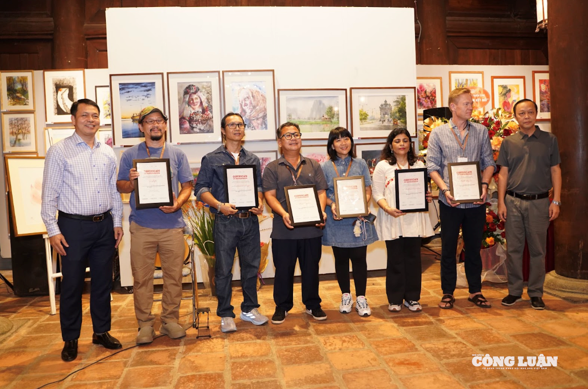 Ảnh màn hình 2025-10-25 lúc 20.16.52