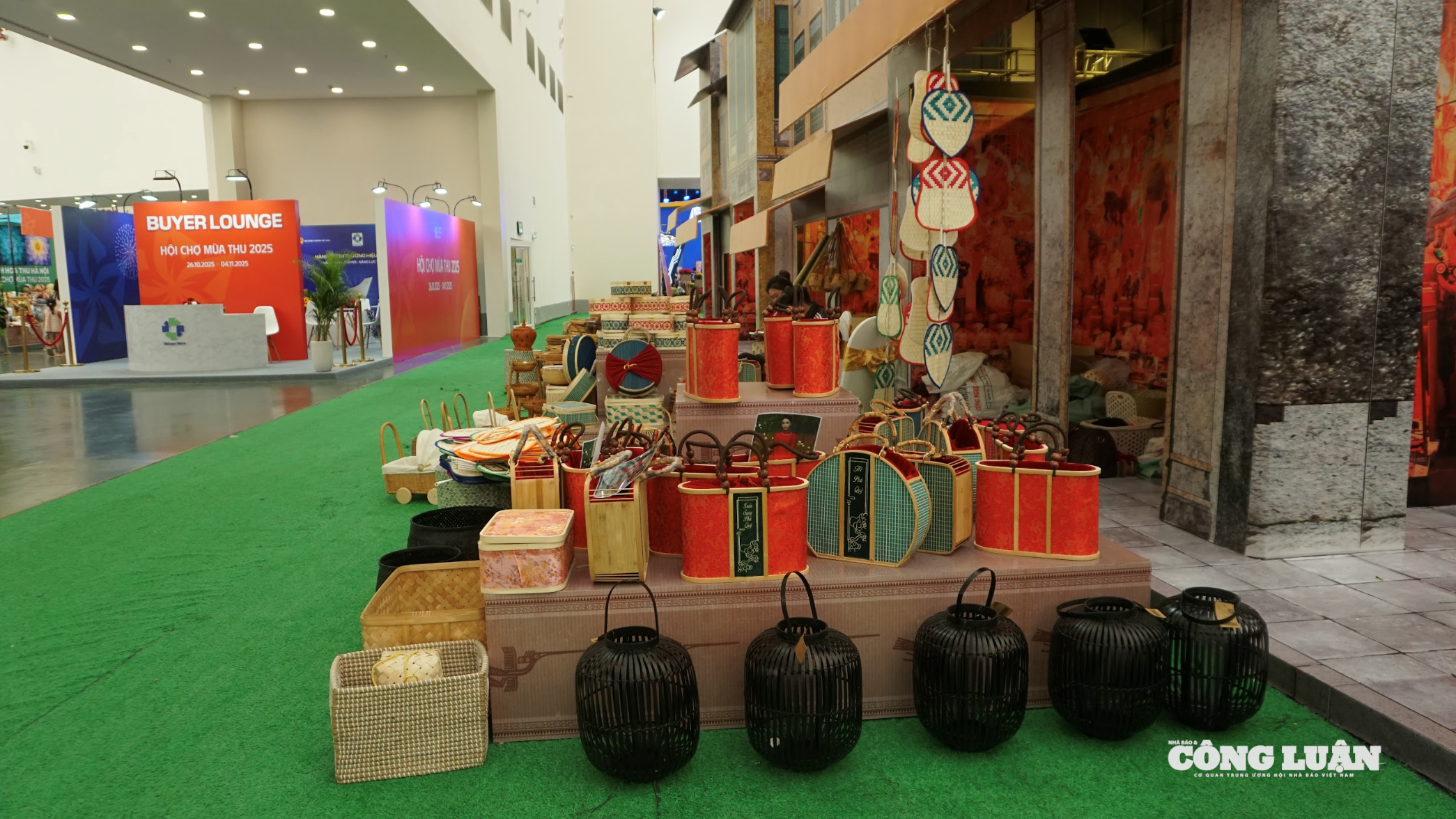 Ảnh màn hình 2025-10-26 lúc 20.42.25