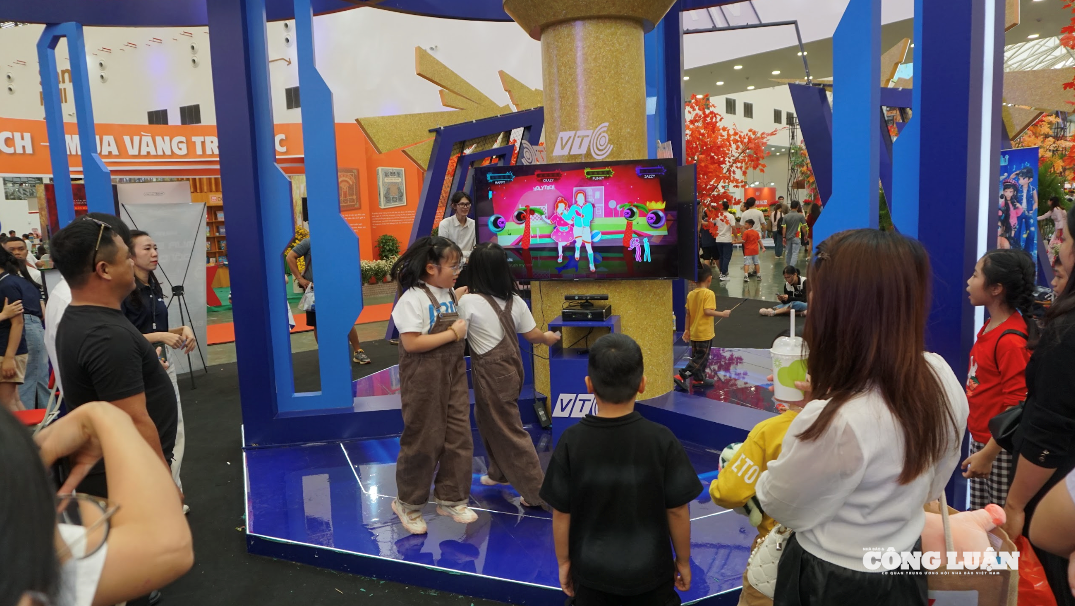 Ảnh màn hình 2025-10-26 lúc 20.42.46