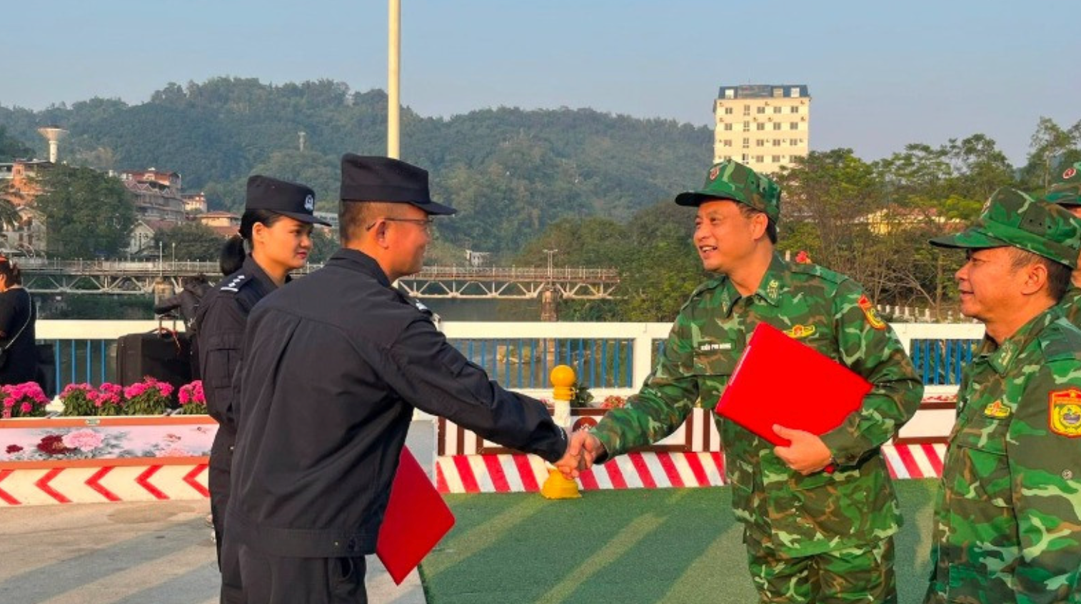 Ảnh màn hình 2025-10-27 lúc 11.02.37