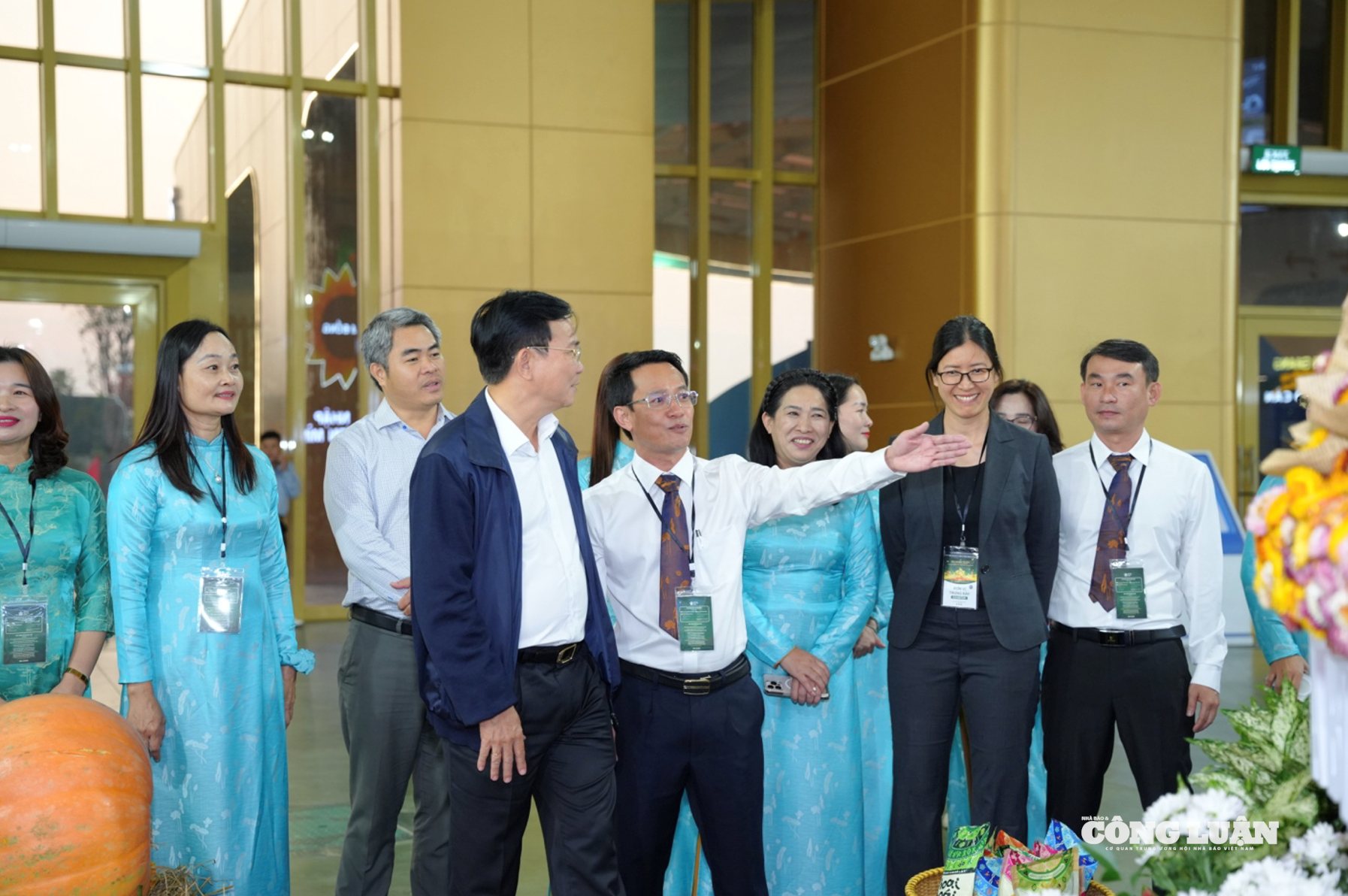 Ảnh màn hình 2025-10-27 lúc 23.48.02