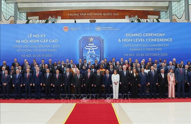 Lễ mở ký Công ước Hà Nội thành công tốt đẹp, khẳng định vai trò, uy tín của Việt Nam trên trường quốc tế - ảnh 2 Hình ảnh: Lễ mở ký Công ước Hà Nội thành công tốt đẹp, khẳng định vai trò, uy tín của Việt Nam trên trường quốc tế số 2