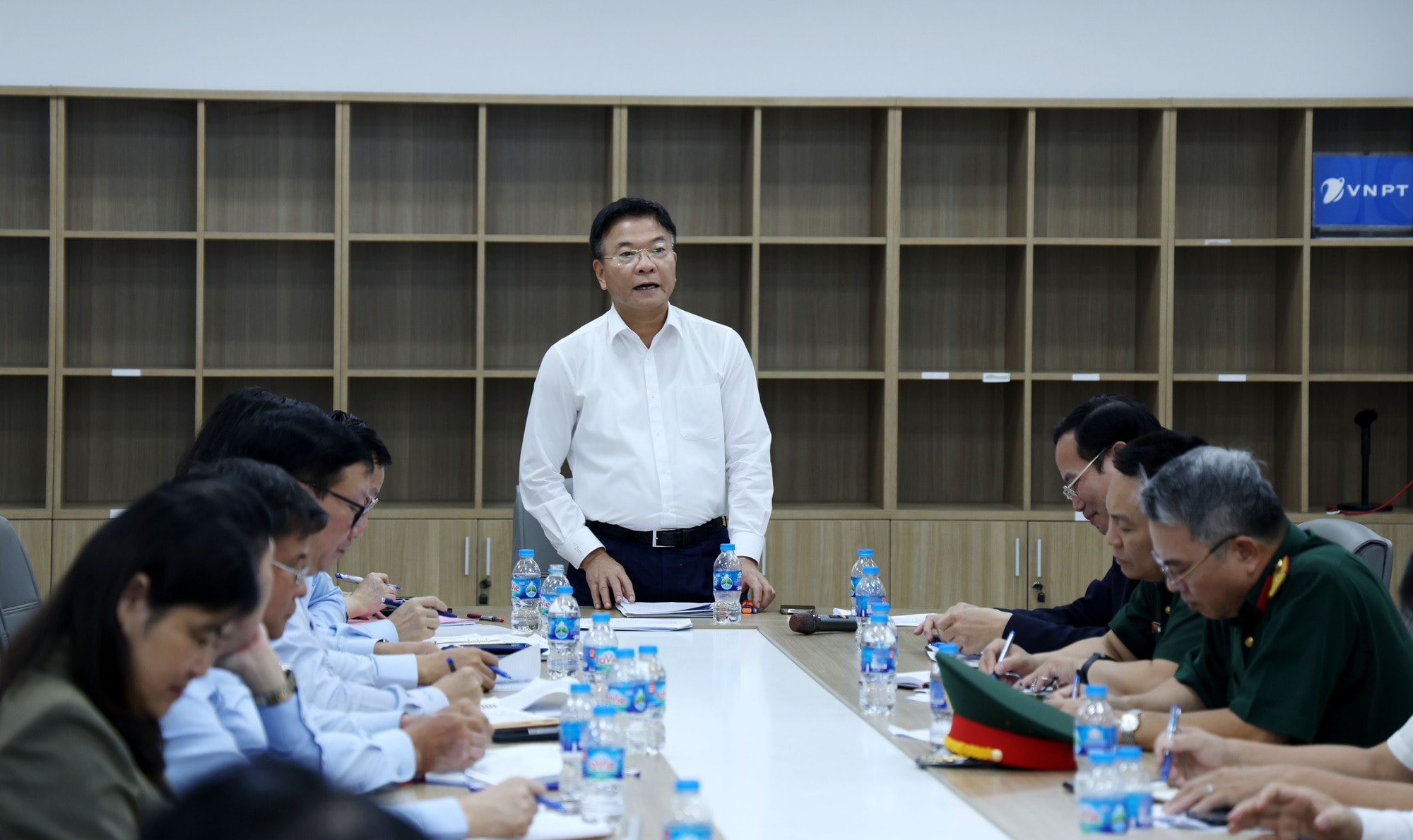 Phó Thủ tướng Lê Thành Long kiểm tra, đôn đốc tiến độ dự án cơ sở 2 Bệnh viện Bạch Mai và Việt Đức- Ảnh 5.