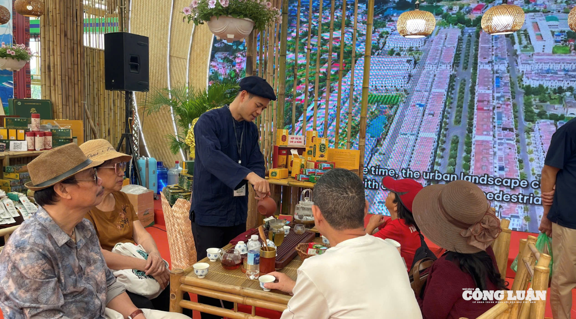 Ảnh màn hình 2025-10-29 lúc 12.43.24