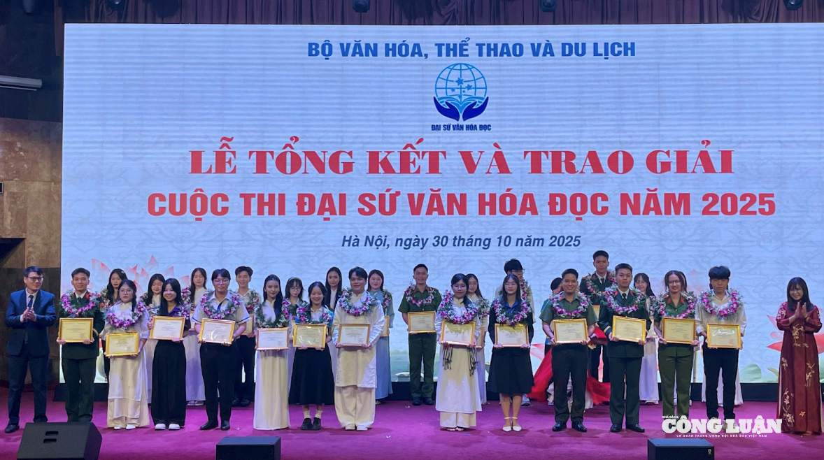 Ảnh màn hình 2025-10-30 lúc 16.32.38