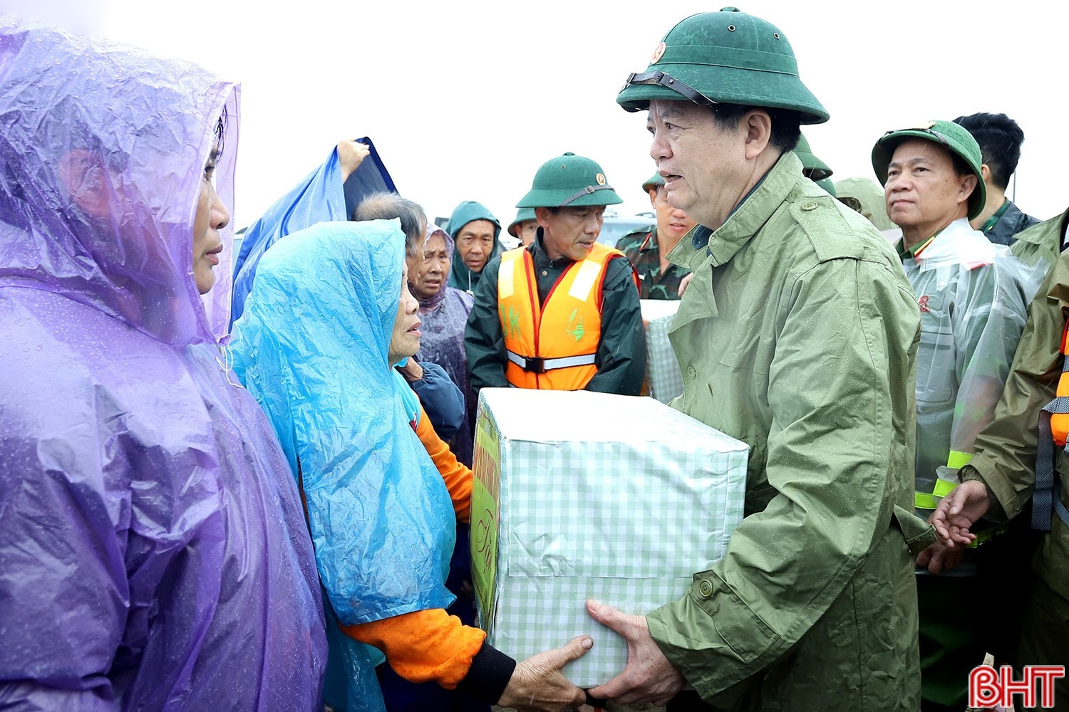 Phó Thủ tướng Mai Văn Chính kiểm tra công tác ứng phó mưa lũ tại Hà Tĩnh- Ảnh 3. Phó Thủ tướng Mai Văn Chính kiểm tra công tác ứng phó mưa lũ tại Hà Tĩnh- Ảnh 3.