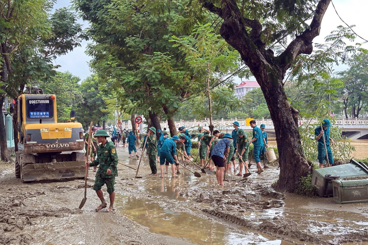 Hỗ trợ bổ sung 100 tỷ đồng cho TP Huế khắc phục thiệt hại do mưa lũ- Ảnh 1.