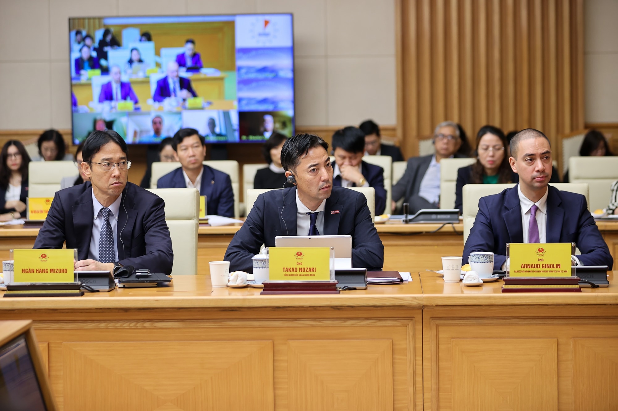 Thủ tướng: Đưa Trung tâm tài chính quốc tế tại Việt Nam hoạt động ngay trong tháng 11- Ảnh 6.