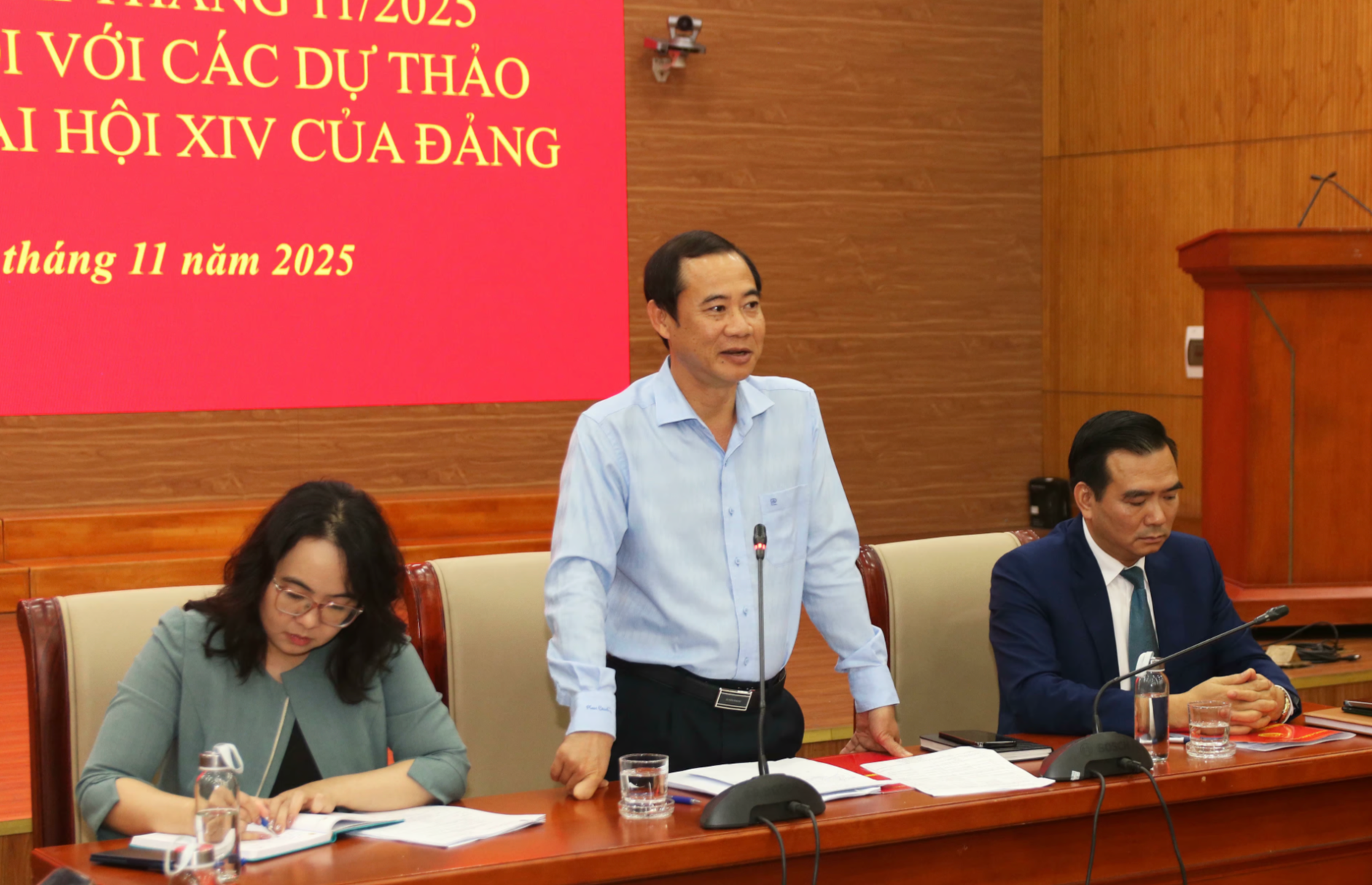 Ảnh màn hình 2025-11-06 lúc 18.54.23