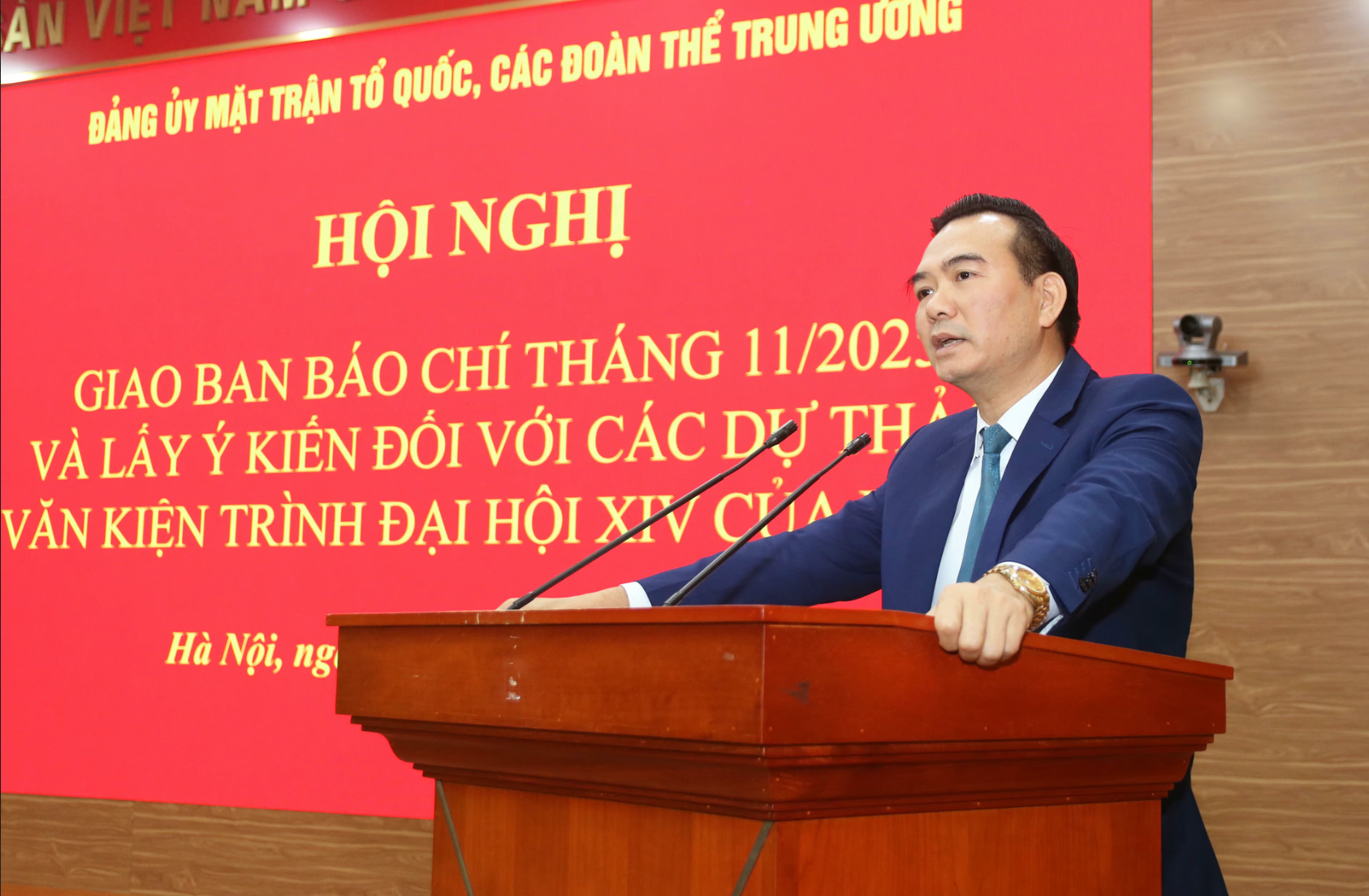 Ảnh màn hình 2025-11-06 lúc 18.54.52