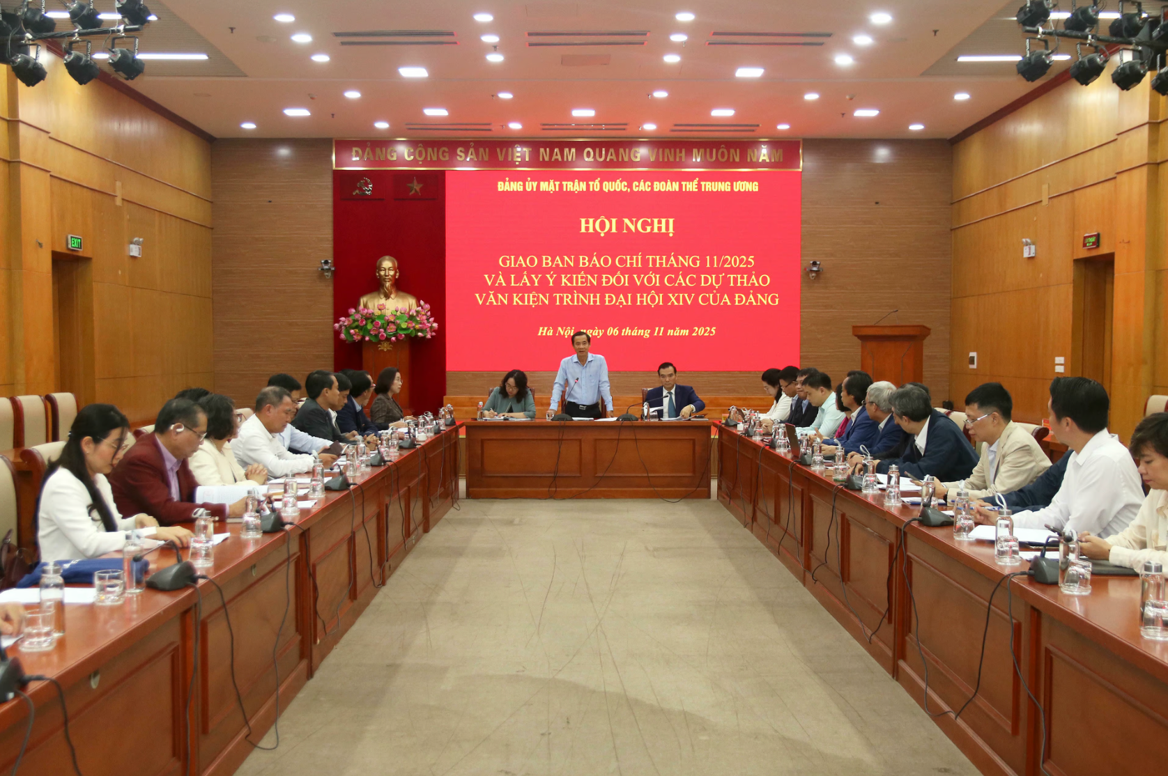 Ảnh màn hình 2025-11-06 lúc 18.56.18