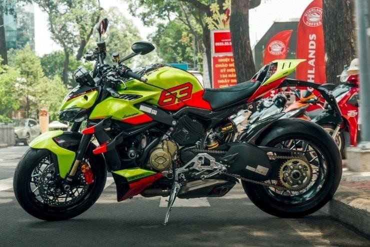 Chiếc mô tô thể thao Ducati Streetfighter V4 Lamborghini bản giới hạn.