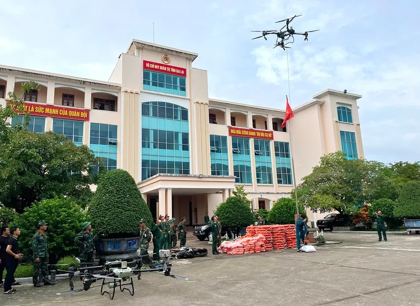 Bộ Chỉ huy Quân sự tỉnh Gia Lai huấn luyện dùng thiết bị bay không người lái tham gia ứng cứu khi bão đổ bộ
