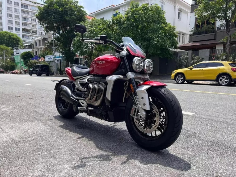 Mô tô phân khối lớn Triumph Rocket 3 R.