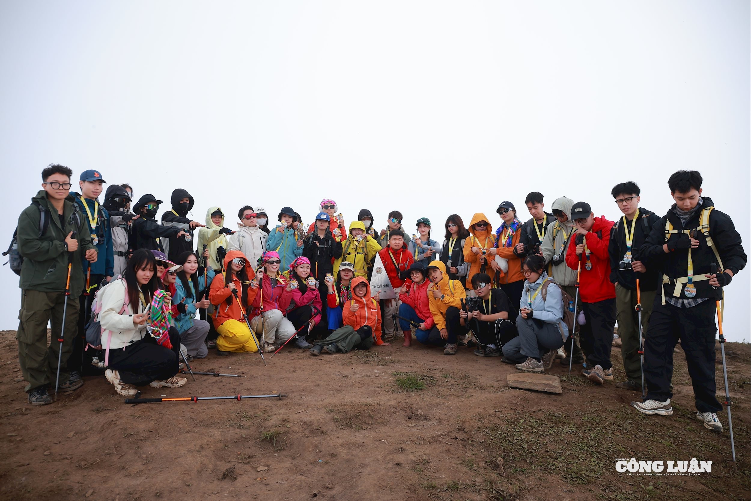 Bùi Chuyên - Dấu Chân Tự Do (1)