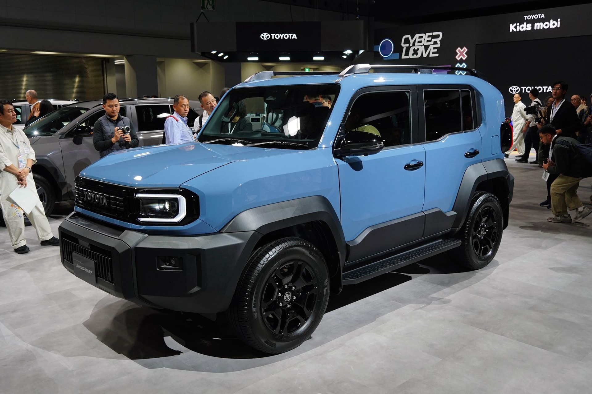 Mẫu xe Toyota Land Cruiser FJ 2026 ra mắt tại triển lãm Japan Mobility Show 2025 - Ảnh: Autodaily