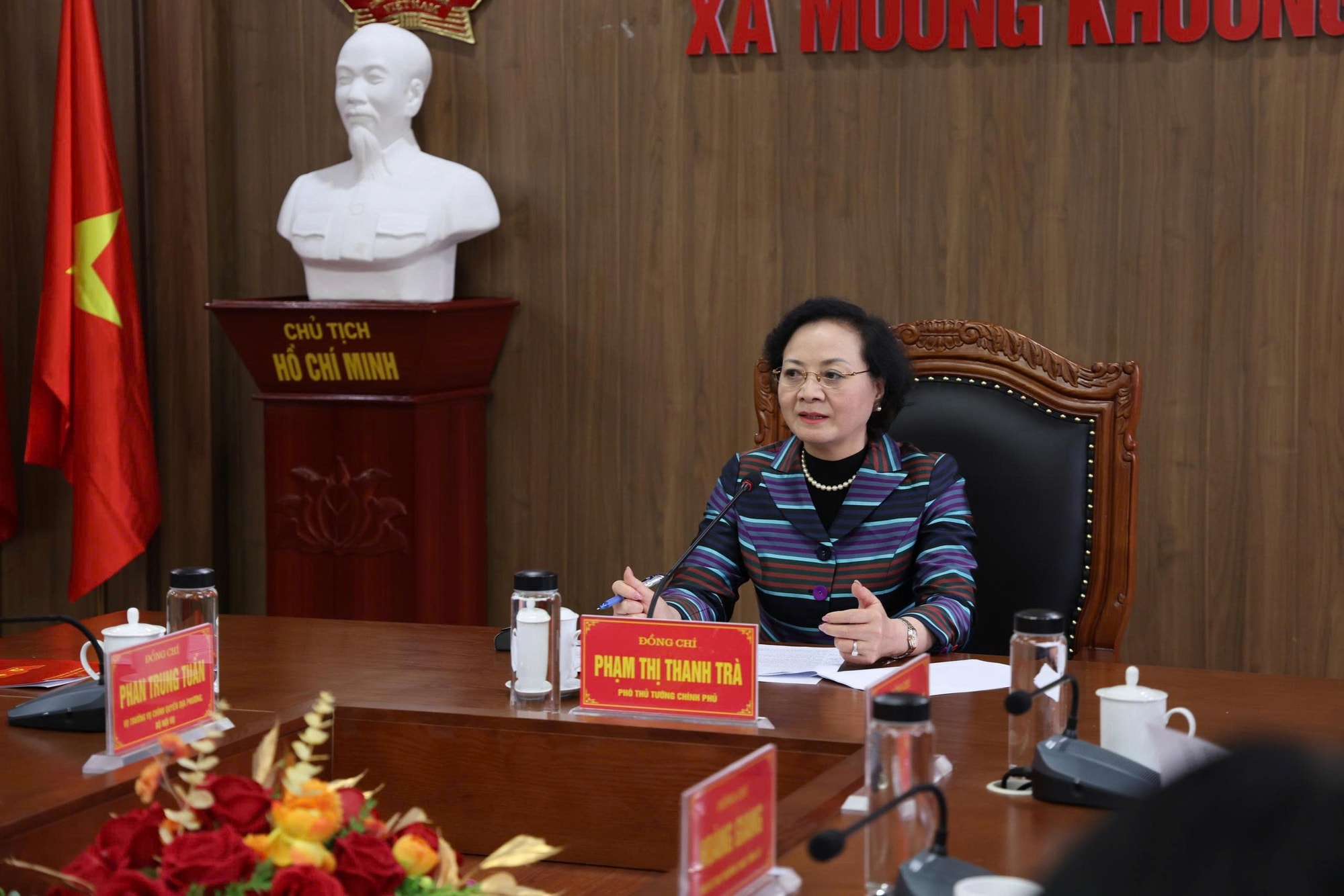 Phó Thủ tướng Phạm Thị Thanh Trà kiểm tra hoạt động chính quyền địa phương 2 cấp tại xã Mường Khương, Lào Cai- Ảnh 3. Phó Thủ tướng Phạm Thị Thanh Trà kiểm tra hoạt động chính quyền địa phương 2 cấp tại xã Mường Khương, Lào Cai- Ảnh 3.