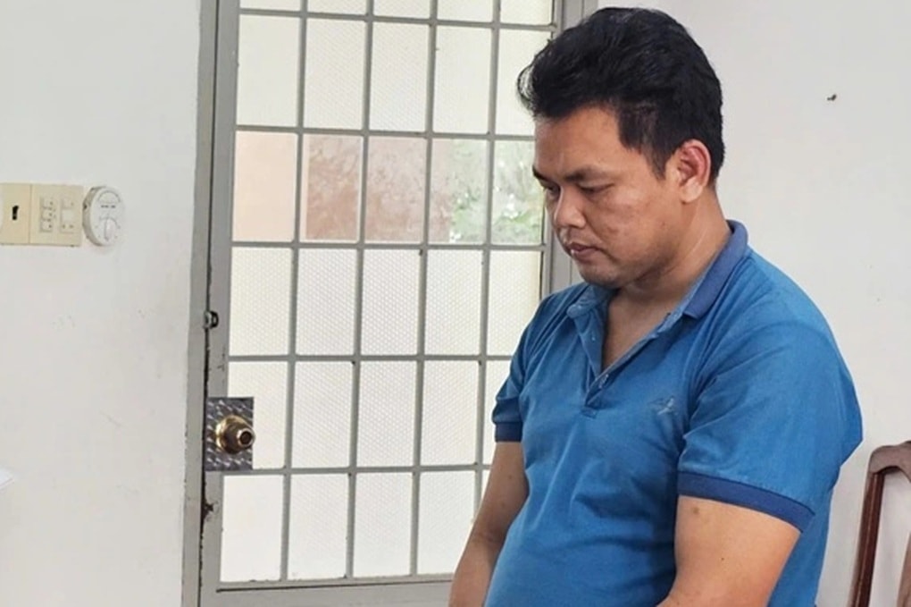 Bé gái 13 tuổi bị bạn trai 33 tuổi quen qua mạng xâm hại - 1 Bé gái 13 tuổi bị bạn trai 33 tuổi quen qua mạng xâm hại - 1