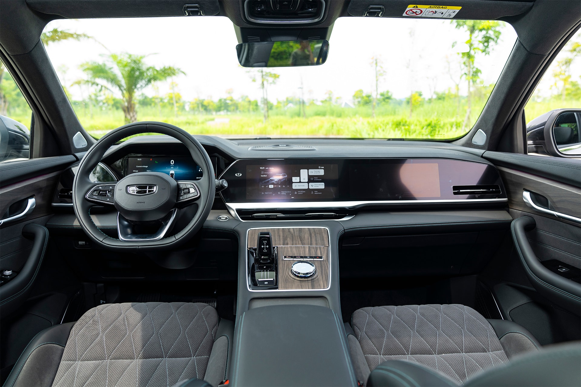 Khoang lái mẫu xe Geely Monjaro - Ảnh: Tasco