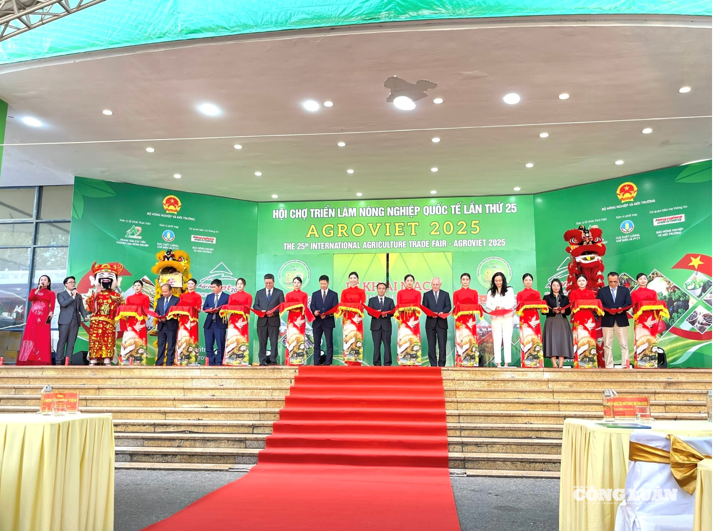 Ảnh màn hình 2025-11-12 lúc 13.05.17