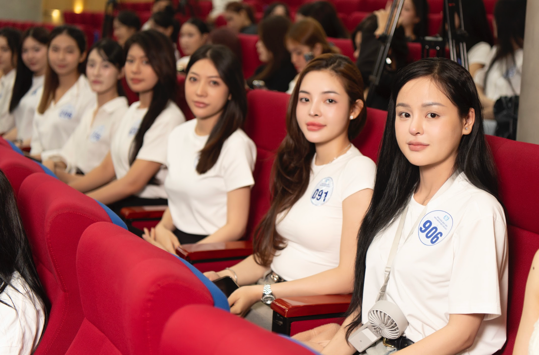 Ảnh màn hình 2025-11-14 lúc 07.05.08