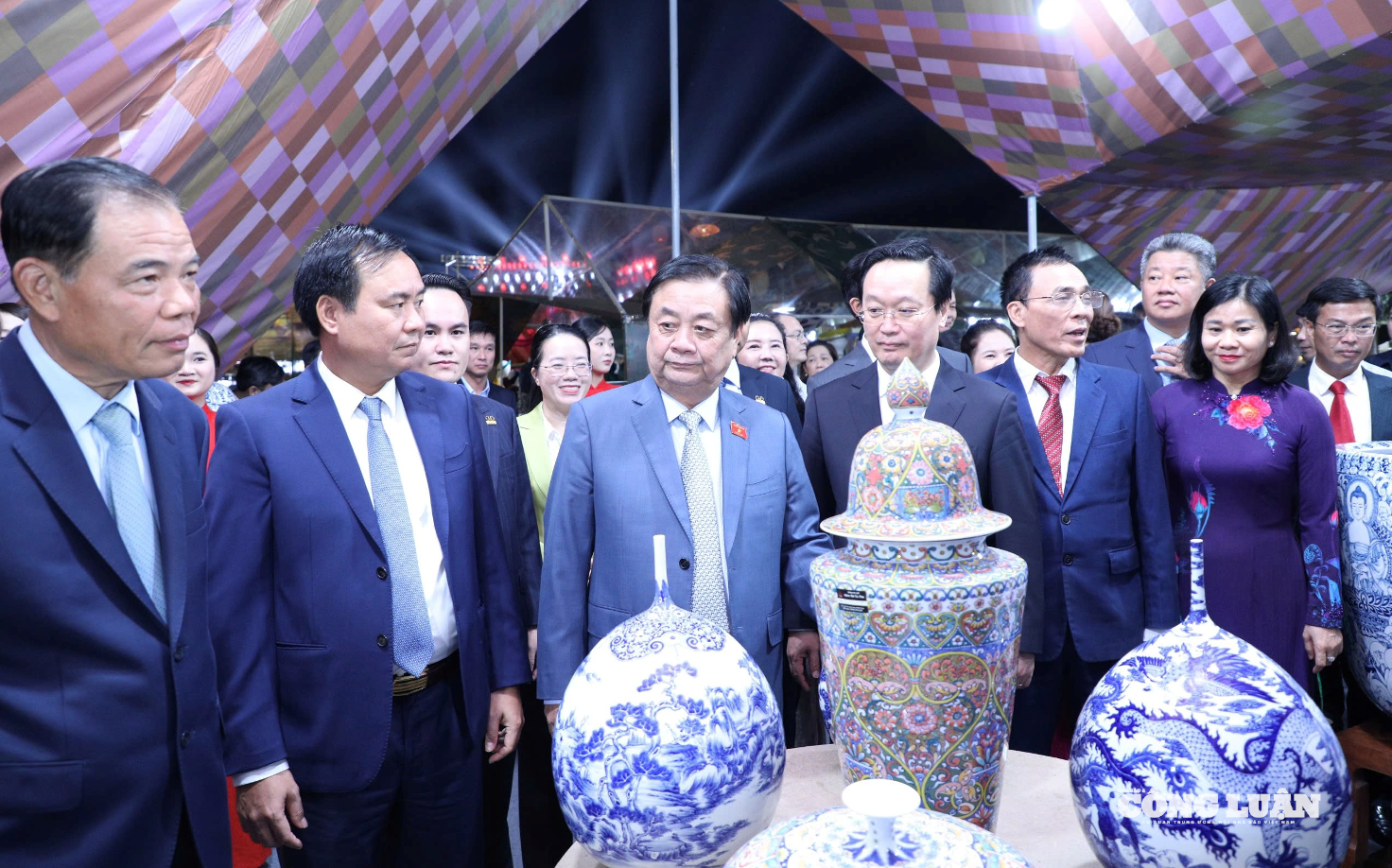 Ảnh màn hình 2025-11-15 lúc 06.34.21